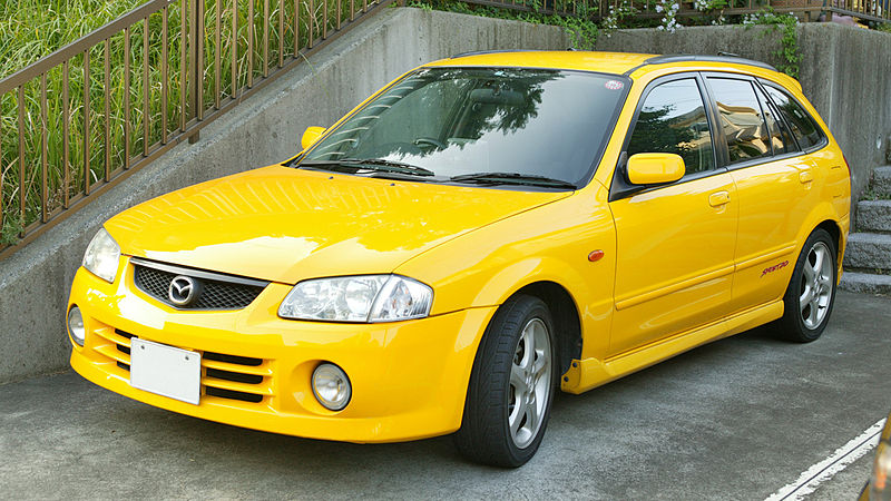 800px-Mazda_Familia_S-Wagon_001.jpg
