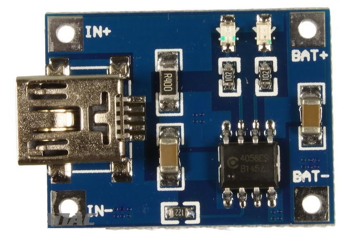 F0011M_USB_Li-Ion%20_Charger-02.JPG