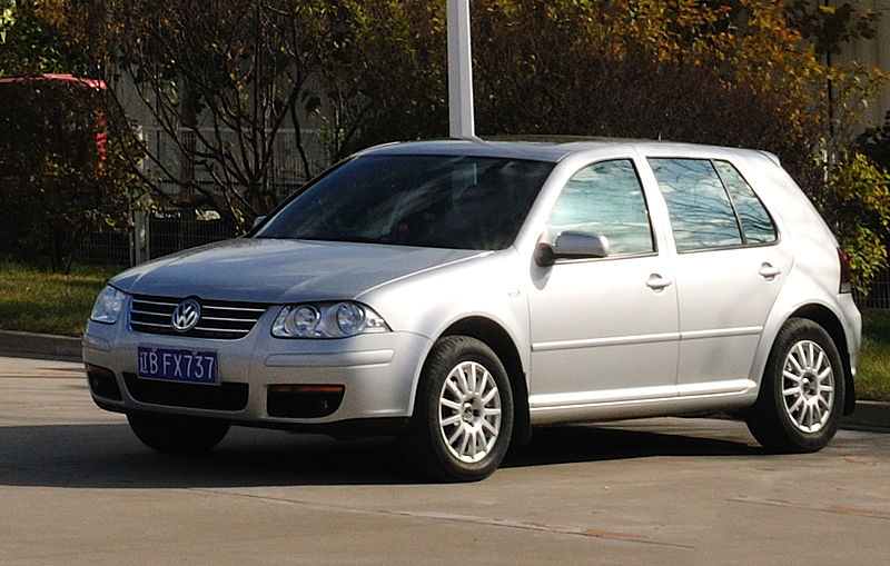 800px-VW_Bora_HS.jpg