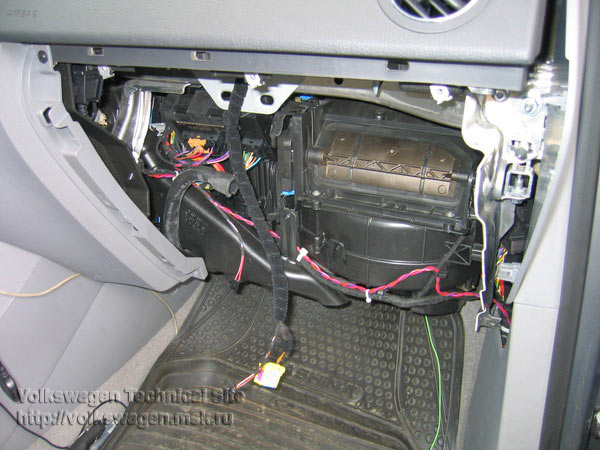 VW Tiguan 2012г. ошибка 02757, 03159