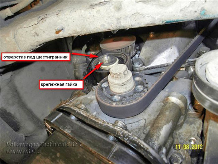Замена насоса (помпы) системы охлаждения на VW Polo
