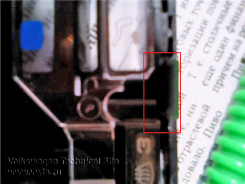 Ремонт освещения в панели отопителя на Фольксваген Гольф 2